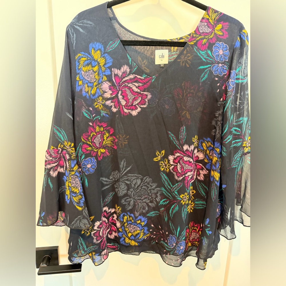 Cabi Olivia Blouse #3506 XL VGUC